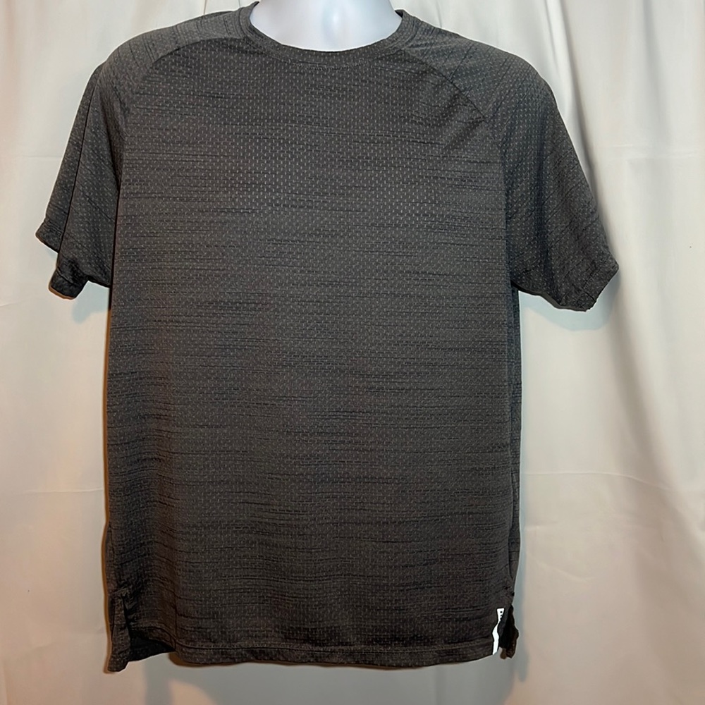 Mens workout shirt L grey